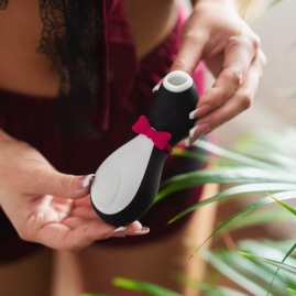 Вакуумный стимулятор клитора Satisfyer Penguin